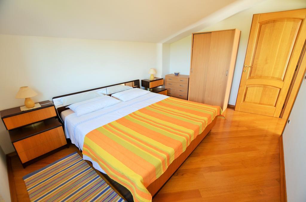 Apartments Sv. Pelegrin อูมัค ภายนอก รูปภาพ